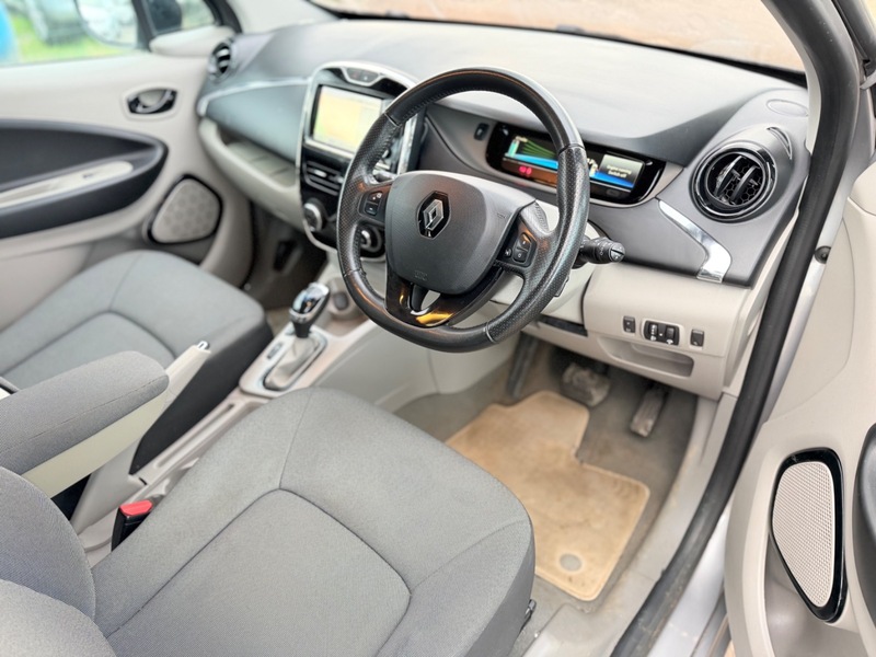 Used Renault Zoe 2015 for sale - 77850981: Photo 10