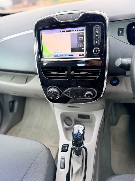 Used Renault Zoe 2015 for sale - 77850981: Photo 16