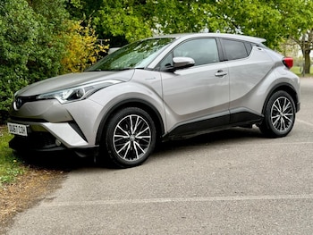 Used Toyota C-HR 2017 for sale - 78341726: Photo
