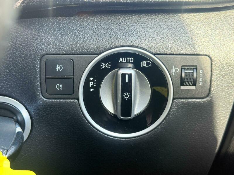 Used Mercedes-Benz B Class 2012 for sale - 77735371: Photo 18