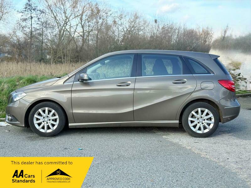Used Mercedes-Benz B Class 2012 for sale - 77735371: Photo 6