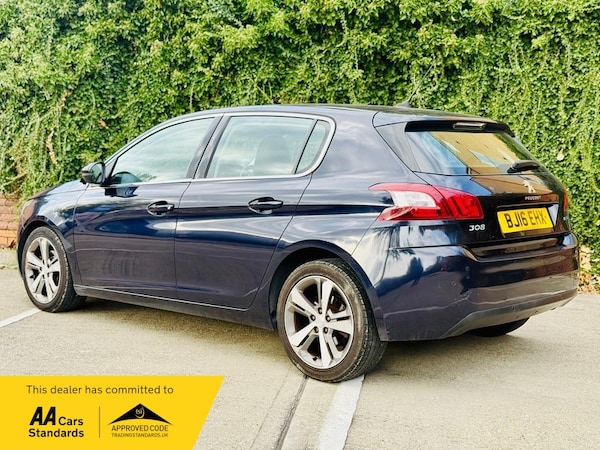 Used Peugeot 308 2016 for sale - 76236384: Photo 4