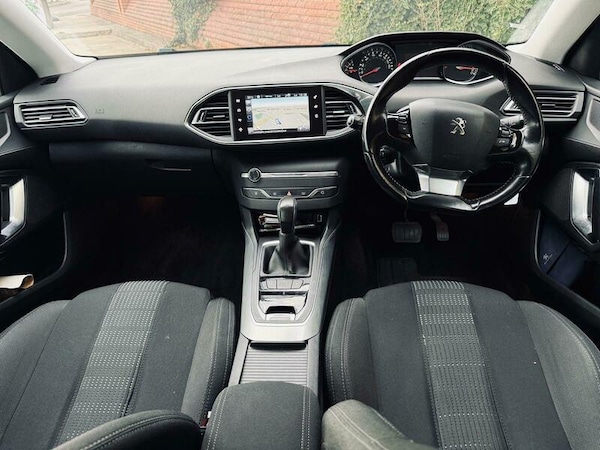 Used Peugeot 308 2016 for sale - 76236384: Photo 8