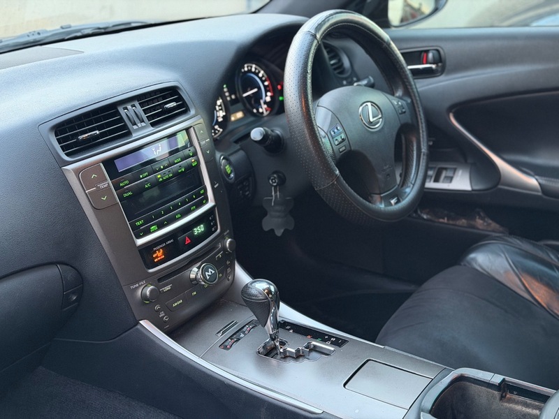 Used Lexus IS 2010 for sale - 77201033: Photo 12