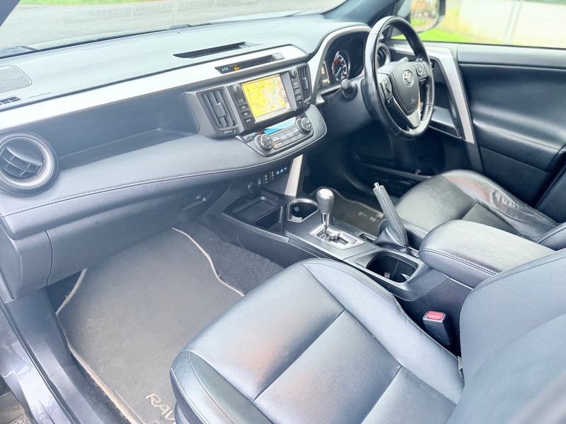 Used Toyota RAV4 2017 for sale - 76884569: Photo 15