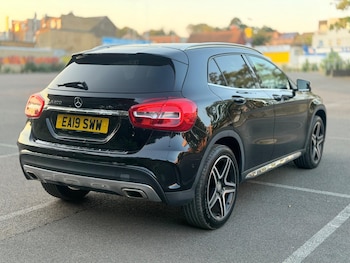 Used Mercedes-Benz GLA 2019 for sale - 79401331: Photo