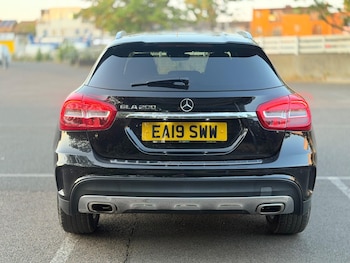 Used Mercedes-Benz GLA 2019 for sale - 79401331: Photo