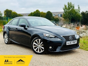 Lexus - IS