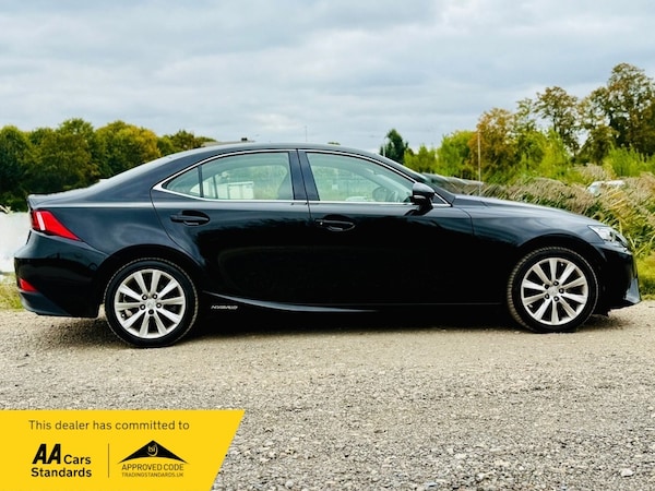 Used Lexus IS 2015 for sale - 76245657: Photo 2