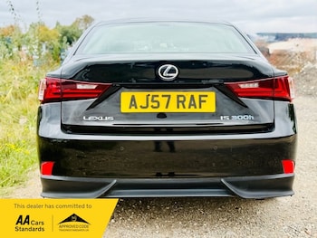 Used Lexus IS 2015 for sale - 76245657: Photo 4