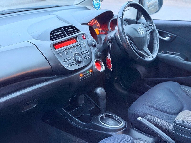 Used Honda Jazz 2011 for sale - 77213208: Photo 14
