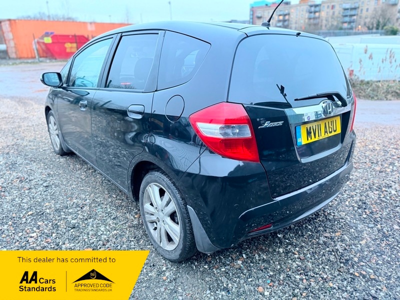 Used Honda Jazz 2011 for sale - 77213208: Photo 6