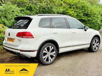 Used Volkswagen Touareg 2016 for sale - 77056523: Photo