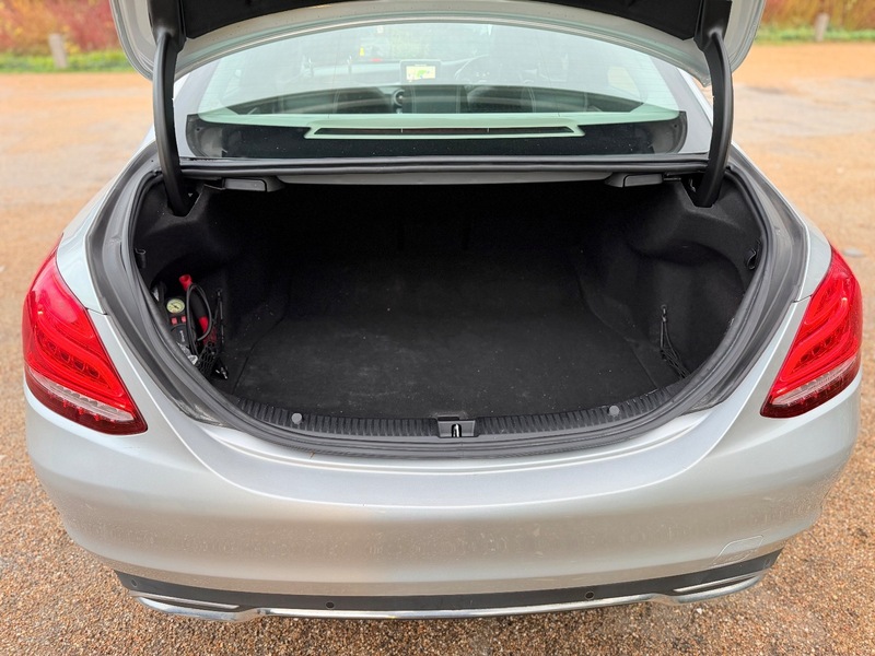 Used Mercedes-Benz C Class 2014 for sale - 76665916: Photo 16