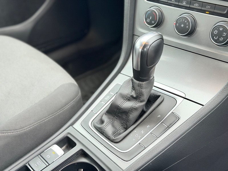 Used Volkswagen Golf 2014 for sale - 76245632: Photo 18