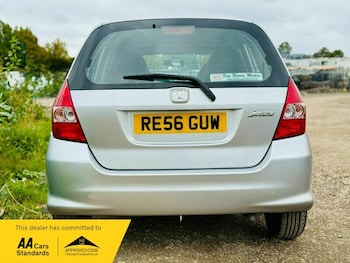 Used Honda Jazz 2006 for sale - 76029818: Photo