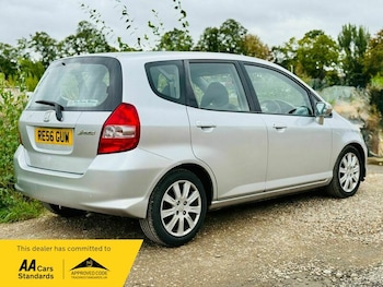 Used Honda Jazz 2006 for sale - 76029818: Photo