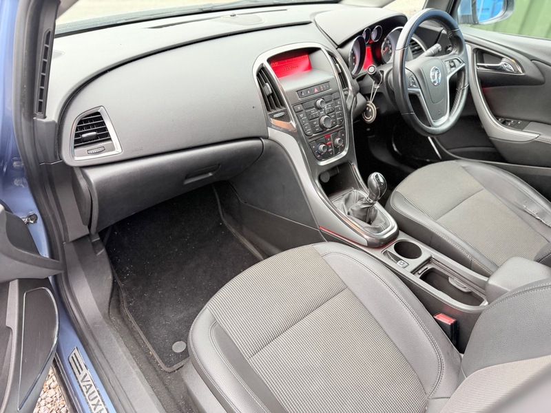 Used Vauxhall Astra 2010 for sale - 77547920: Photo 12