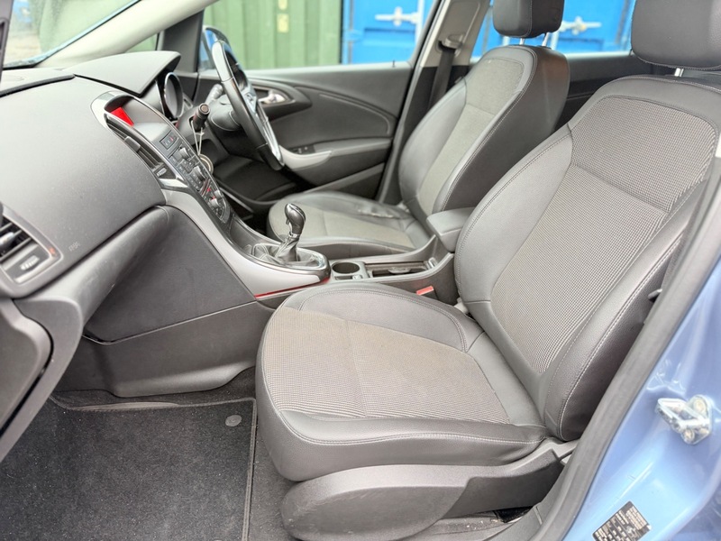 Used Vauxhall Astra 2010 for sale - 77547920: Photo 13