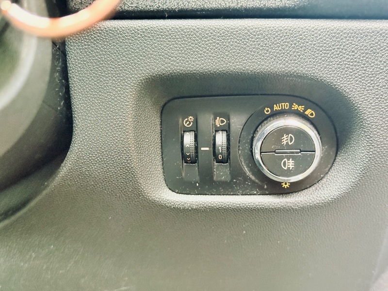 Used Vauxhall Corsa 2013 for sale - 76386949: Photo 20