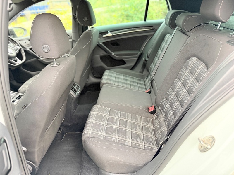 Used Volkswagen Golf 2017 for sale - 76313321: Photo 15