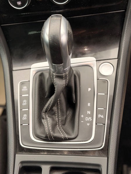 Used Volkswagen Golf 2017 for sale - 76313321: Photo 18