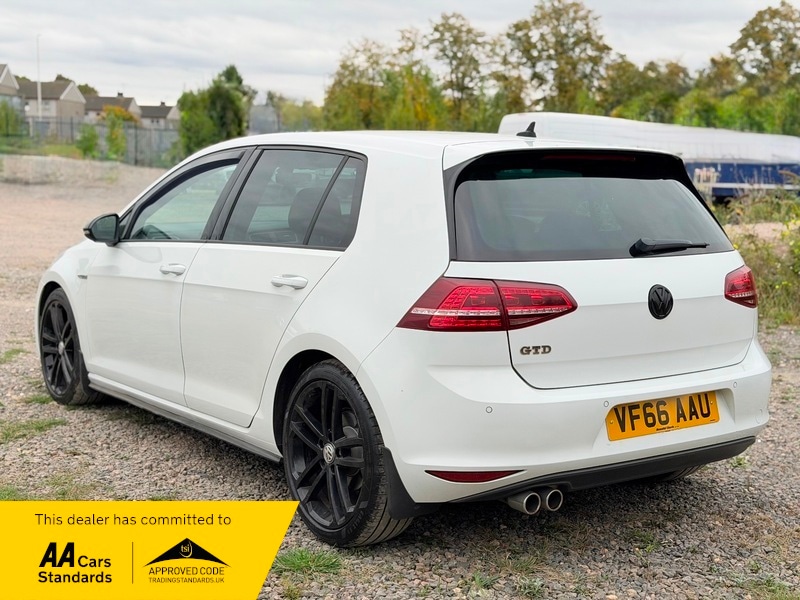 Used Volkswagen Golf 2017 for sale - 76313321: Photo 5