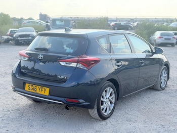 Used Toyota Auris 2016 for sale - 79256097: Photo