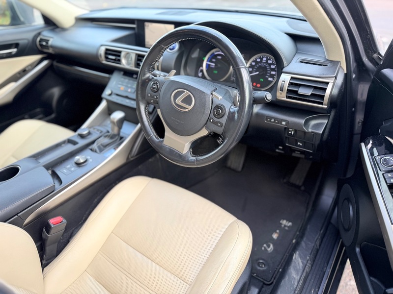 Used Lexus IS 2015 for sale - 77007836: Photo 10