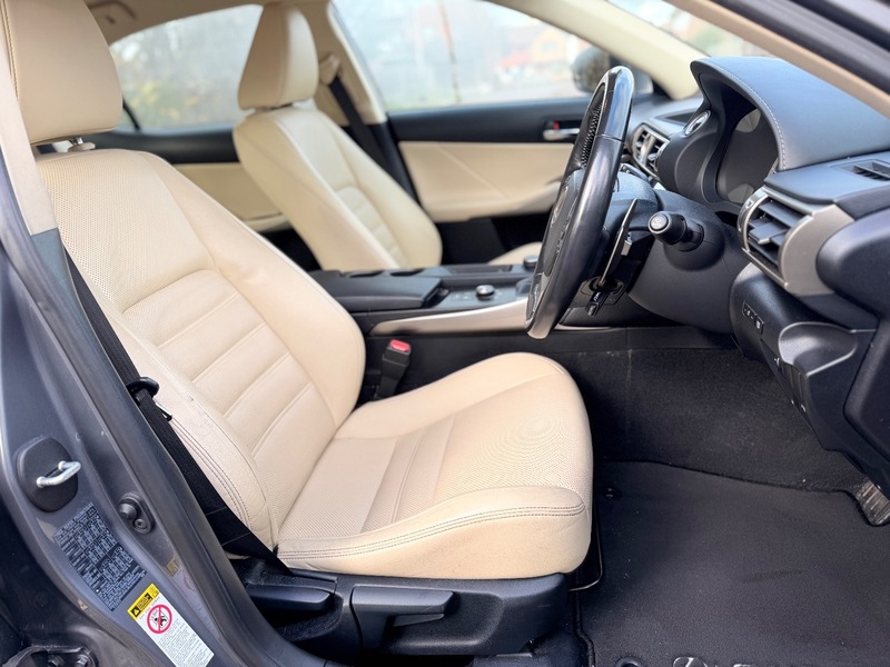 Used Lexus IS 2015 for sale - 77007836: Photo 11