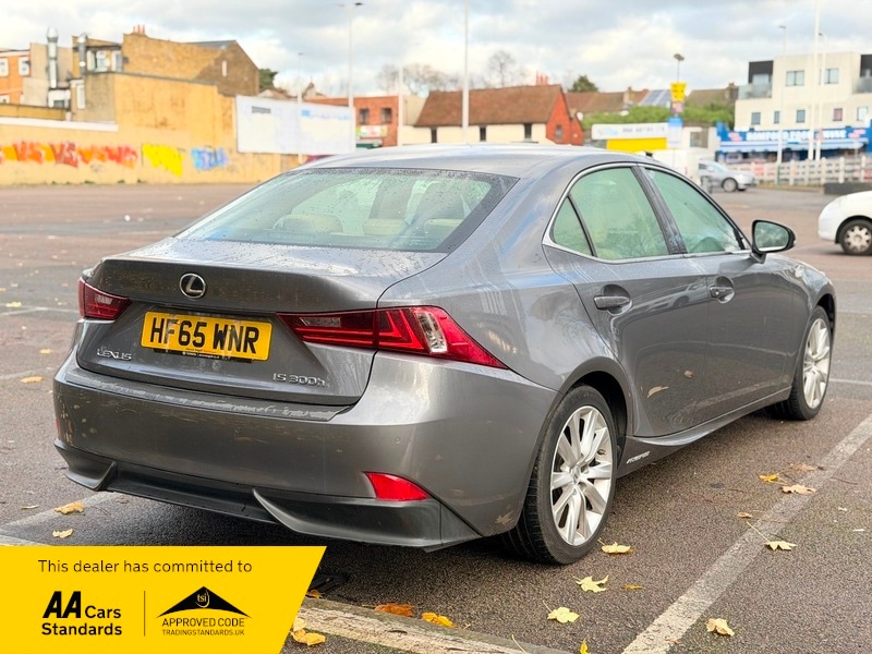 Used Lexus IS 2015 for sale - 77007836: Photo 3