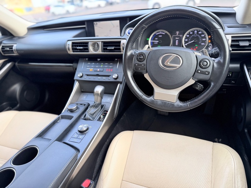Used Lexus IS 2015 for sale - 77007836: Photo 9