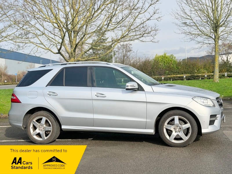 Used Mercedes-Benz M Class 2013 for sale - 77632282: Photo 2