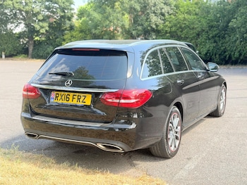 Used Mercedes-Benz C Class 2016 for sale - 79201522: Photo