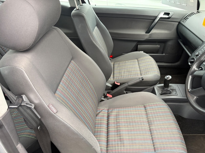 Used Volkswagen Polo 2006 for sale - 76346114: Photo 9