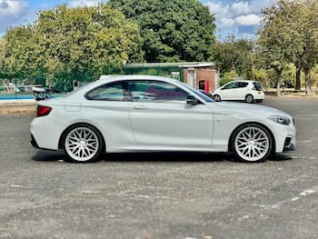 Used BMW 2 Series 2015 for sale - 79687991: Photo