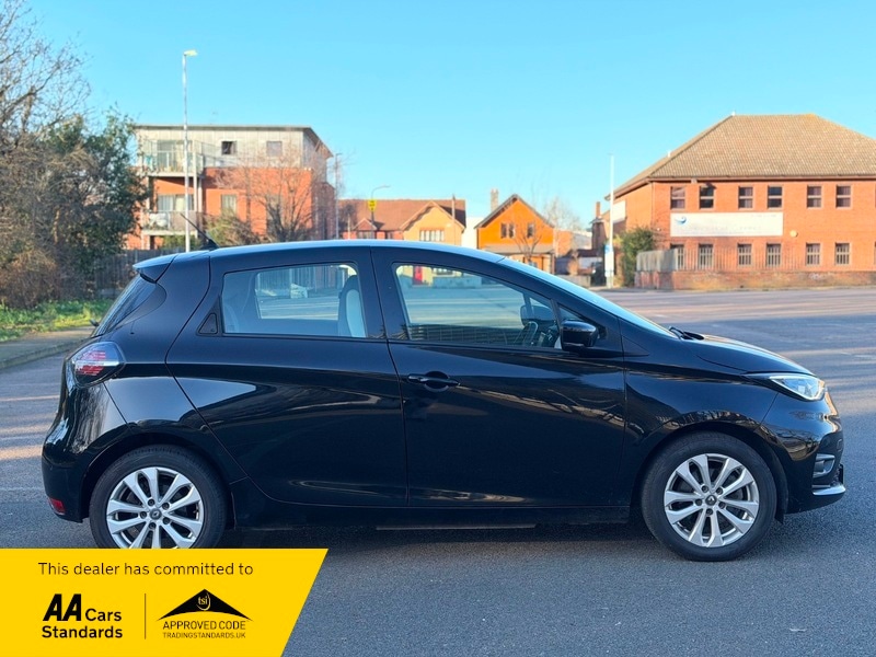 Used Renault Zoe 2021 for sale - 77053673: Photo 2