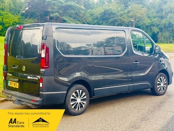 Used Vauxhall Vivaro 2017 for sale - 76583032: Photo