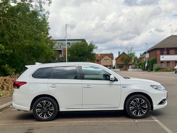 Used Mitsubishi Outlander 2017 for sale - 79425814: Photo