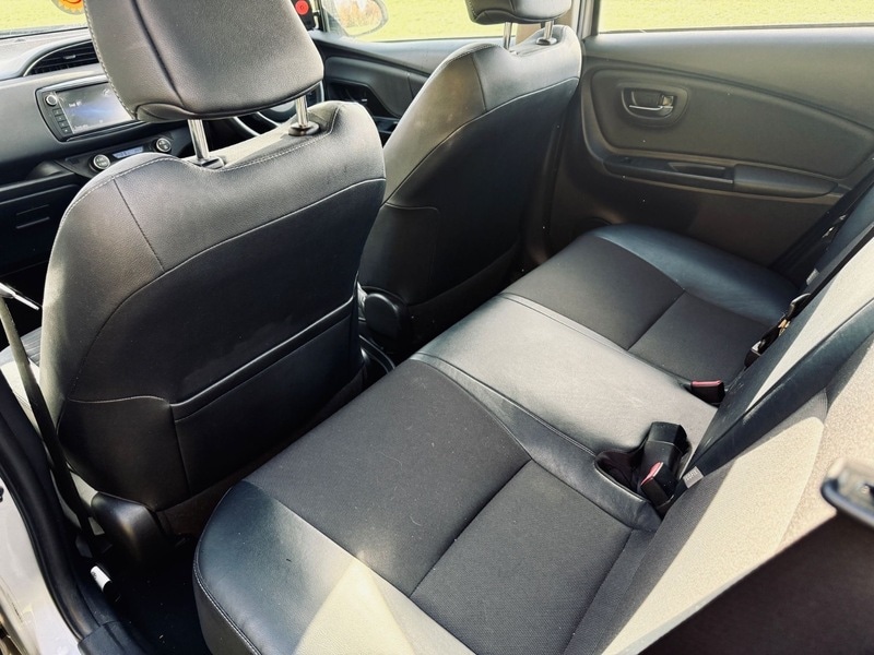 Used Toyota Yaris 2015 for sale - 76527280: Photo 16