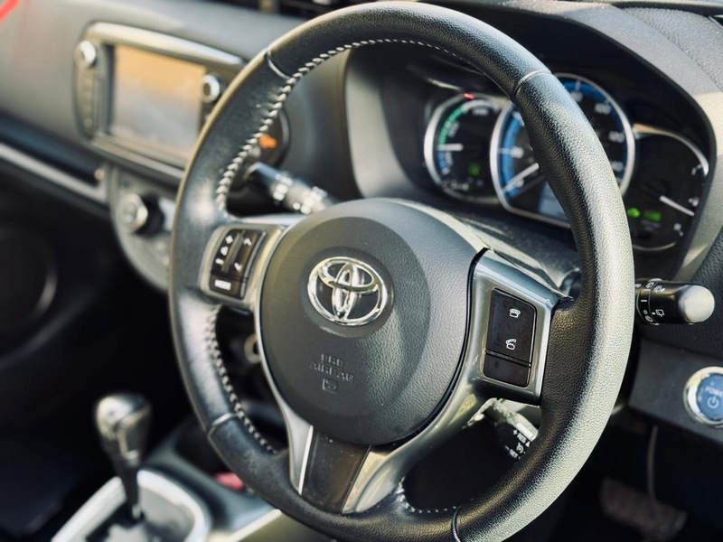 Used Toyota Yaris 2015 for sale - 76527280: Photo 17