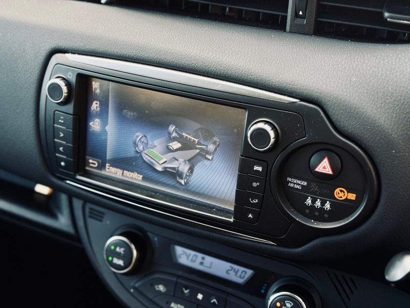 Used Toyota Yaris 2015 for sale - 76527280: Photo 19