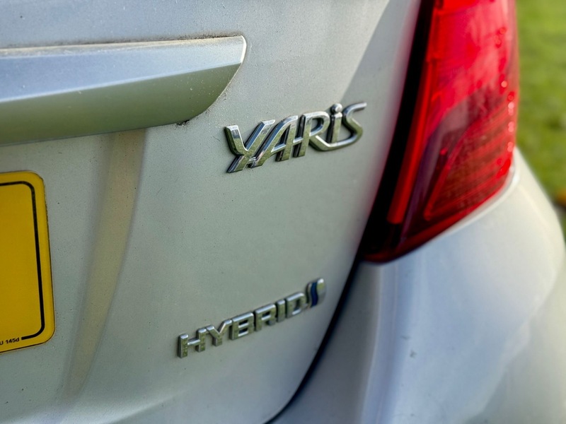 Used Toyota Yaris 2015 for sale - 76527280: Photo 25