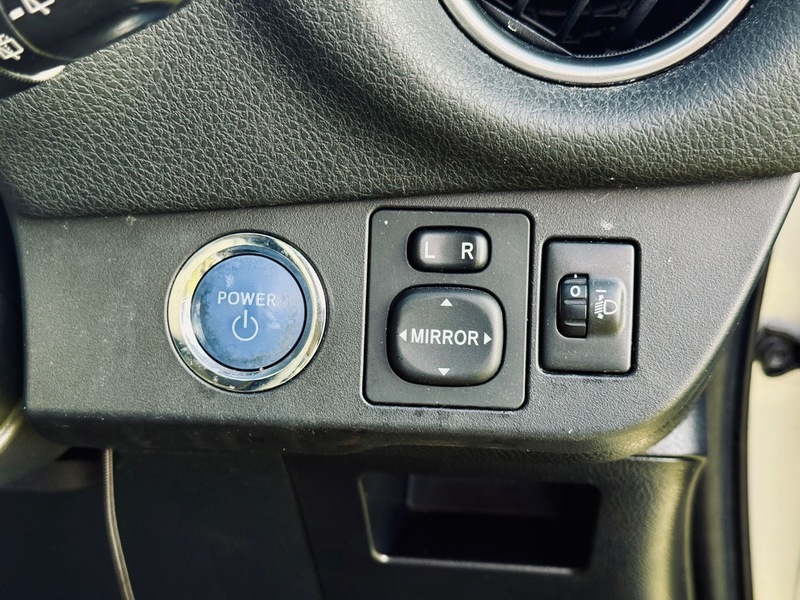 Used Toyota Yaris 2015 for sale - 76527280: Photo 27