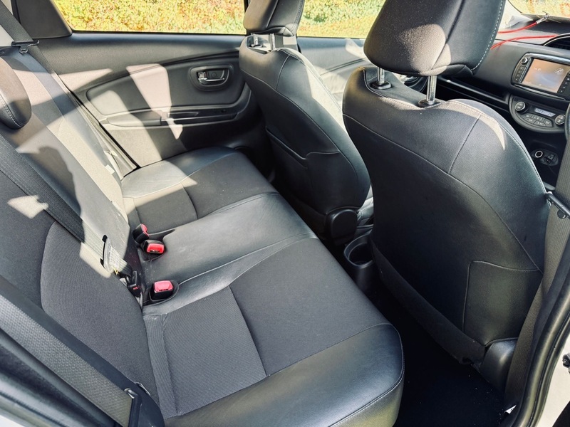 Used Toyota Yaris 2015 for sale - 76527280: Photo 29