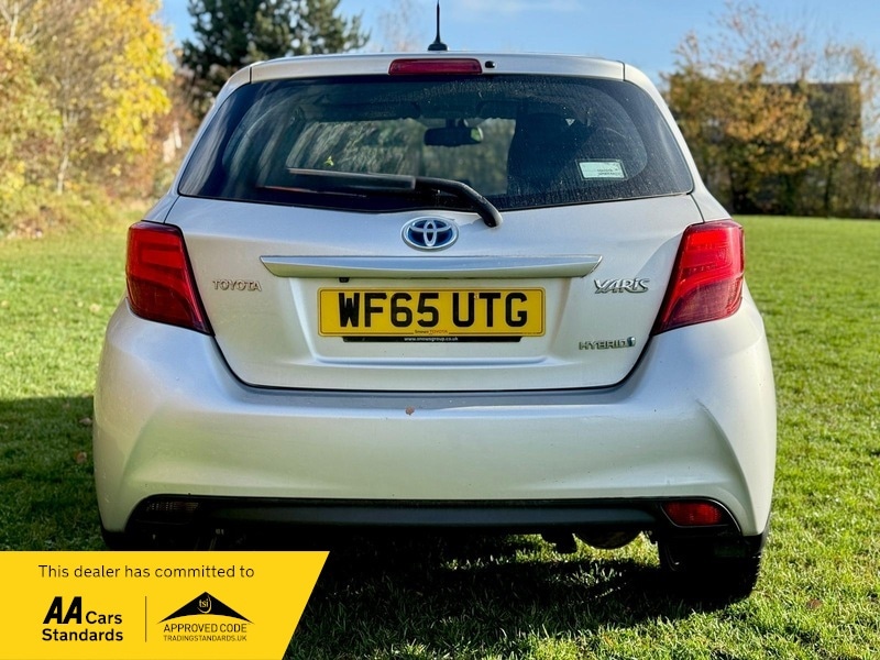 Used Toyota Yaris 2015 for sale - 76527280: Photo 4