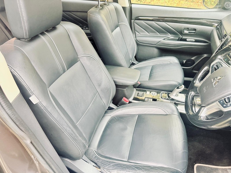 Used Mitsubishi Outlander 2017 for sale - 76497043: Photo 13