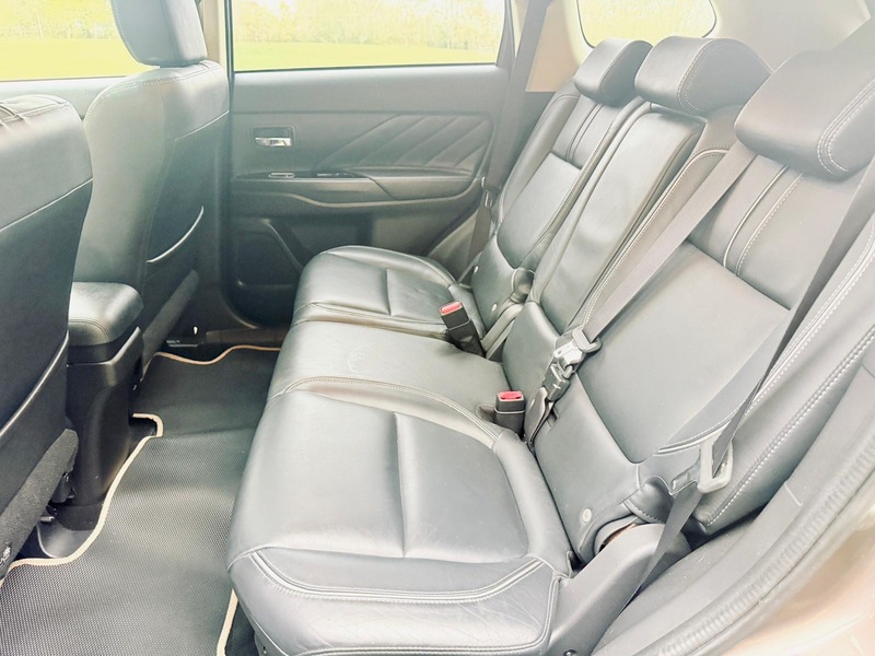 Used Mitsubishi Outlander 2017 for sale - 76497043: Photo 17