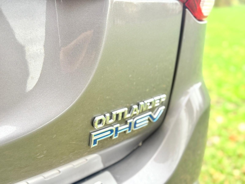 Used Mitsubishi Outlander 2017 for sale - 76497043: Photo 29