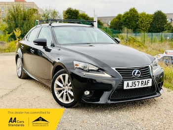 Used Lexus IS 2015 for sale - 76093101: Photo